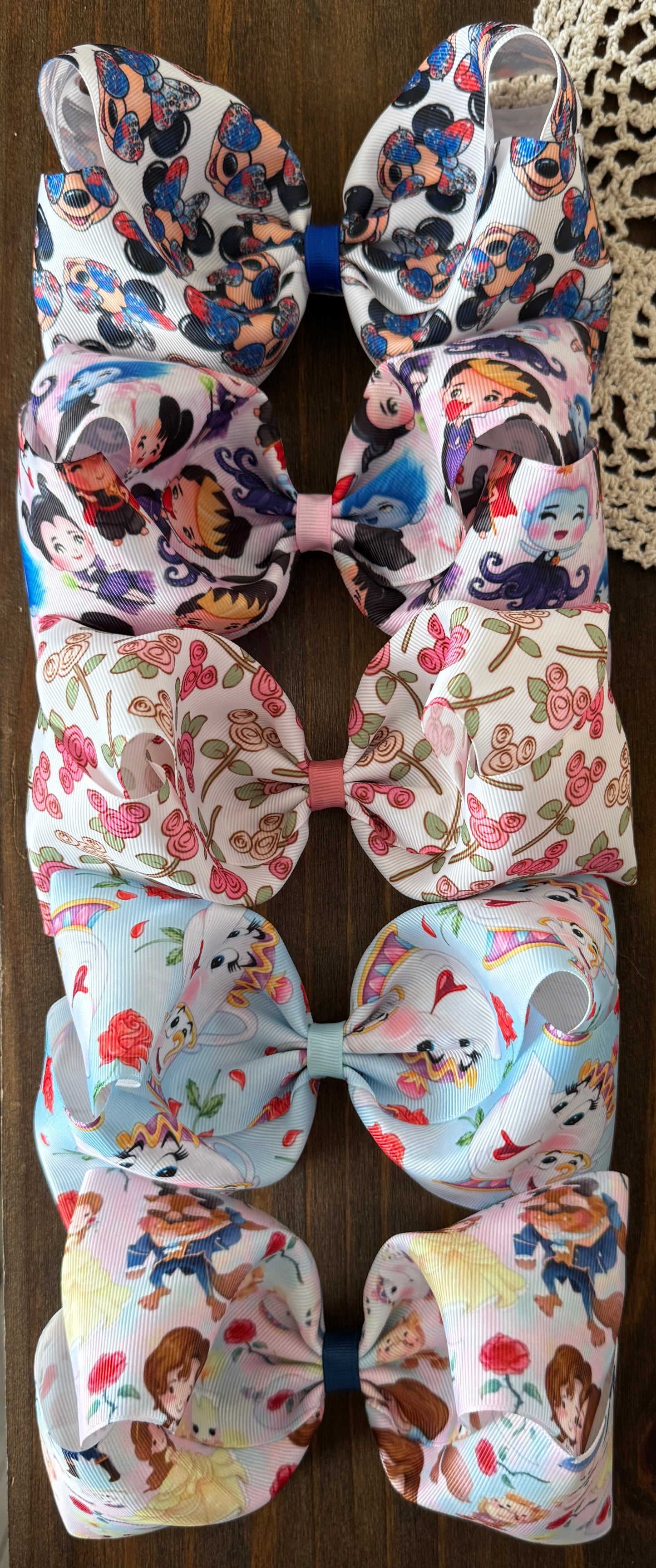 Snazzy Bow - Heirloom Tales