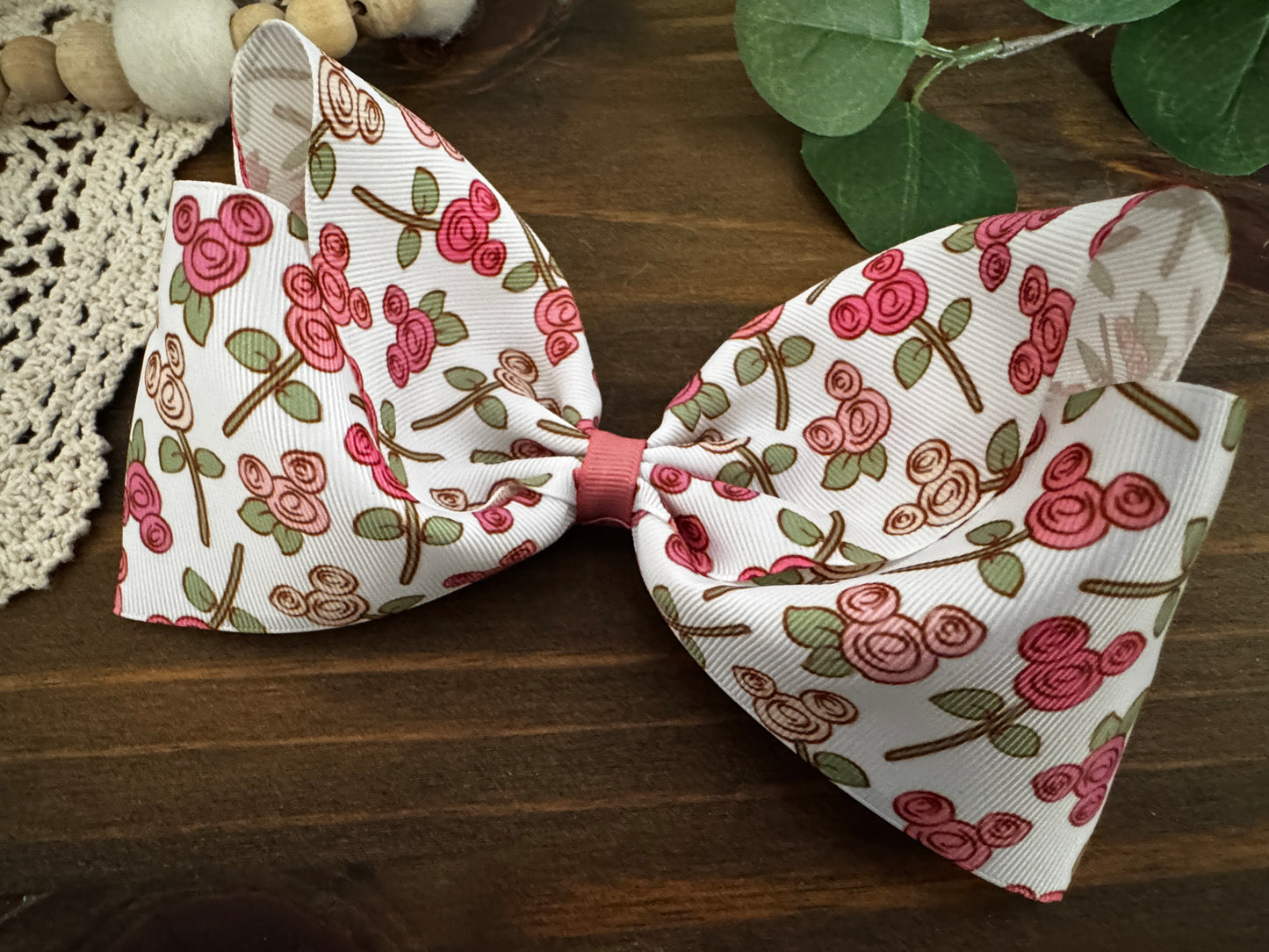 Snazzy Bow - Heirloom Tales