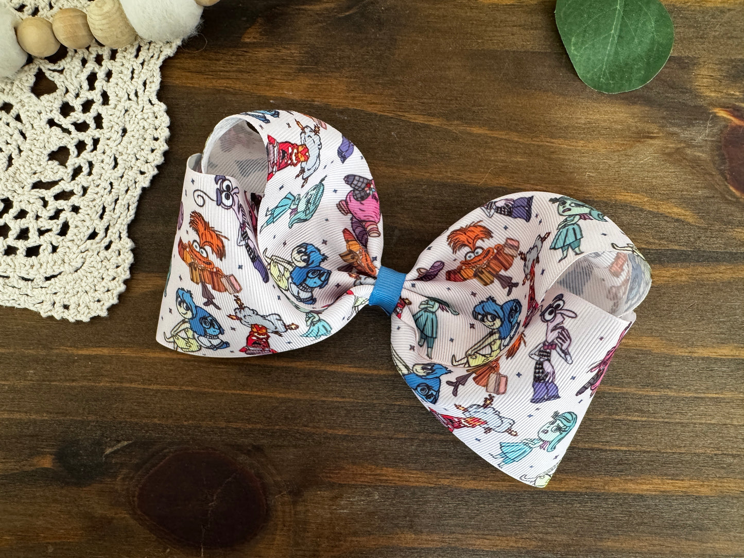 Snazzy Bow - Heirloom Tales