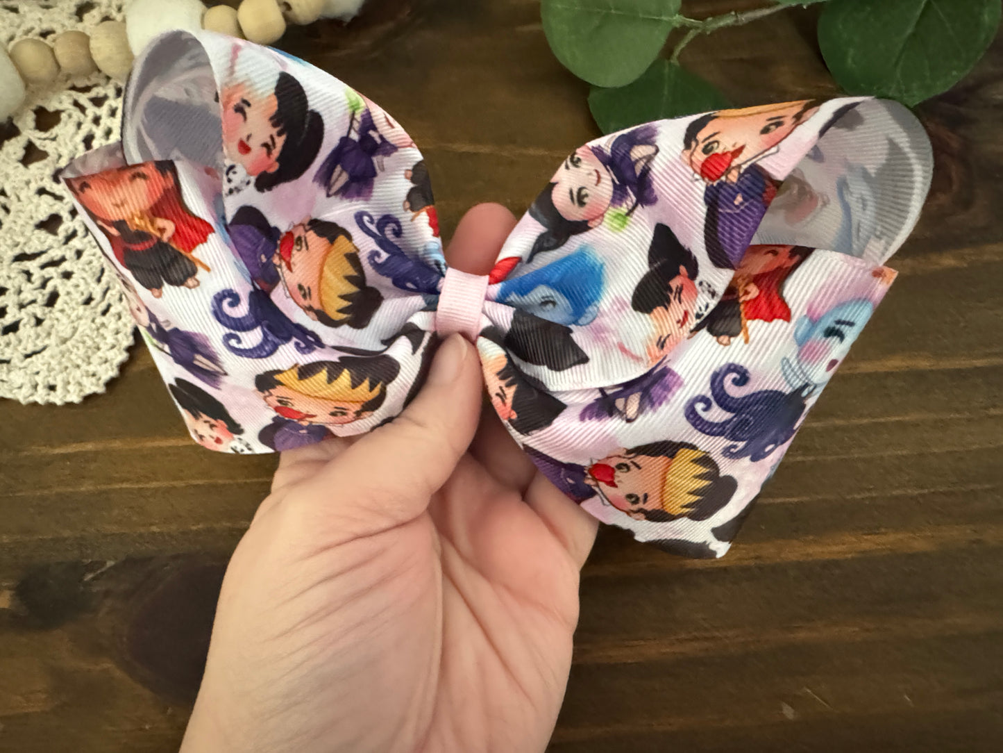 Snazzy Bow - Heirloom Tales